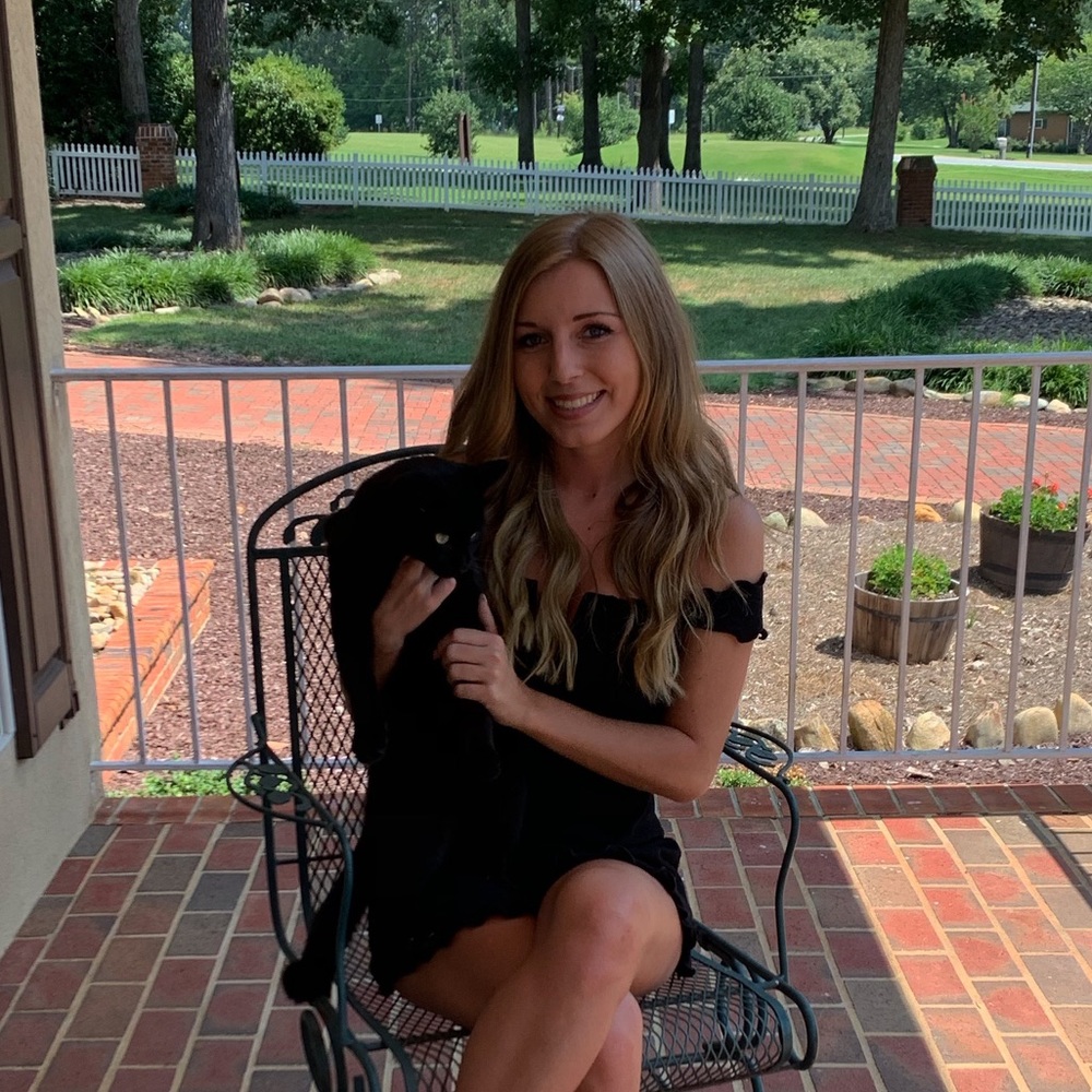 Meet your Posher, Brooke